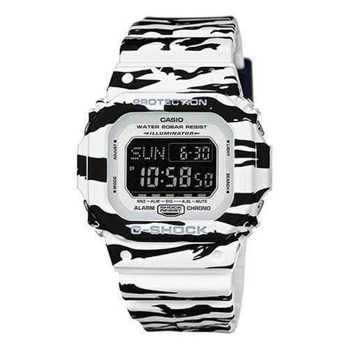 Image of Casio Classic zebra farvet resin med stål quartz multifunktion (3433) Herre ur, model DW-D5600BW-7ER